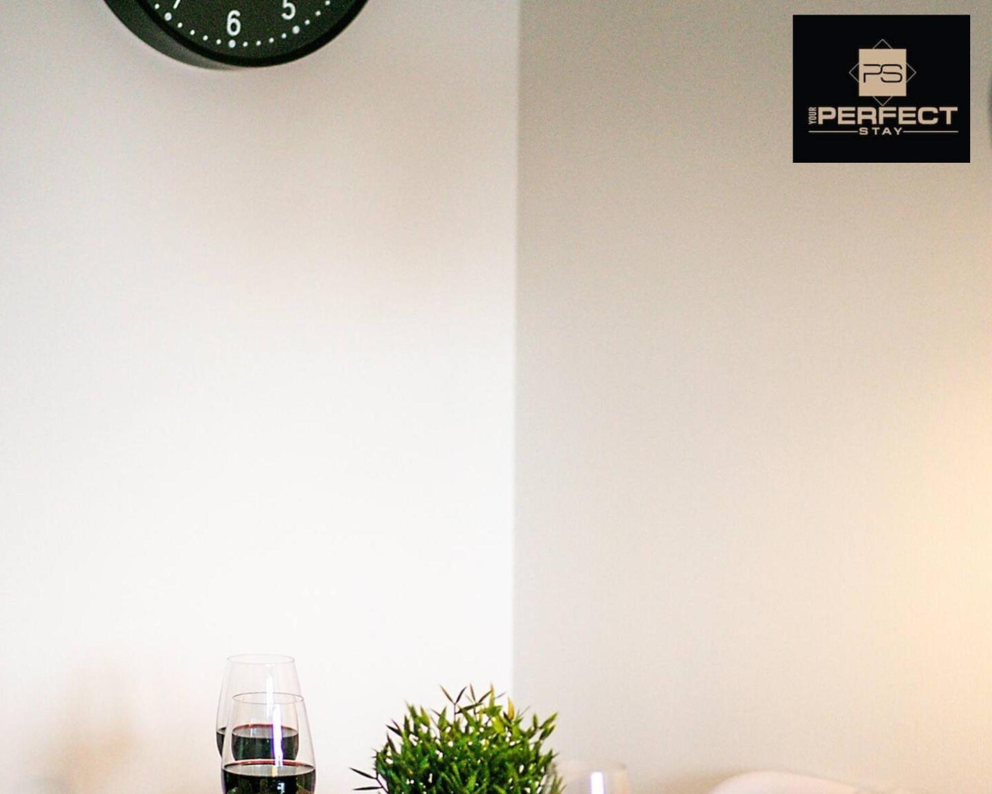 Horizon Apartment Central By Your Perfect Stay Short Lets Birmingham Exteriör bild